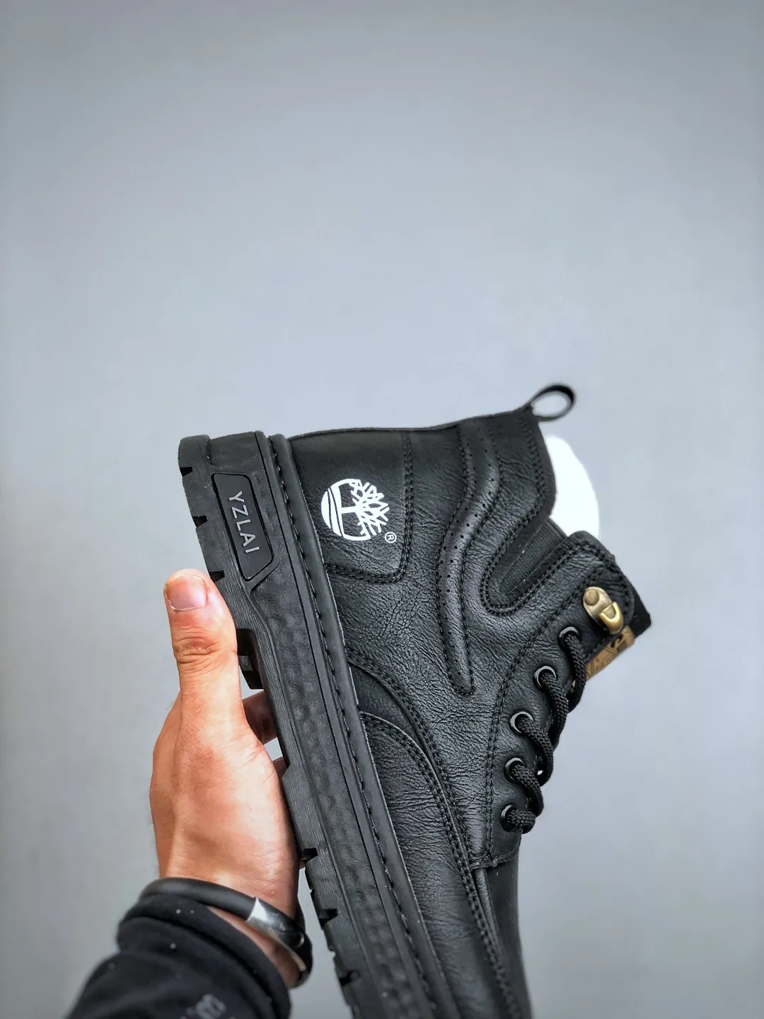 Local pick up 💰520 Support store Timberland/Timberland classic 25ss new high-top classic re-engineered brand new upgrade Guangdong factory quality original box original packaging The fabric is made of Italian top frosted cowhide with anti-odor and anti-corrosion genuine leather latex insoles to give you a perfect wearing experience quality and durable, a must-have for sportsmen Specially designed to handle handsomeness High-quality feet with first-class feel Exclusive supply Size: 39-44